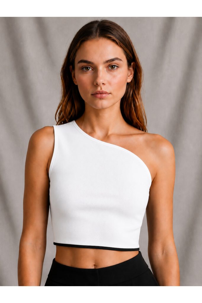 Kadın Beyaz Tek Omuz Asimetrik Crop Bluz Slim Fit Esnek Kumaş Şık Günlük
